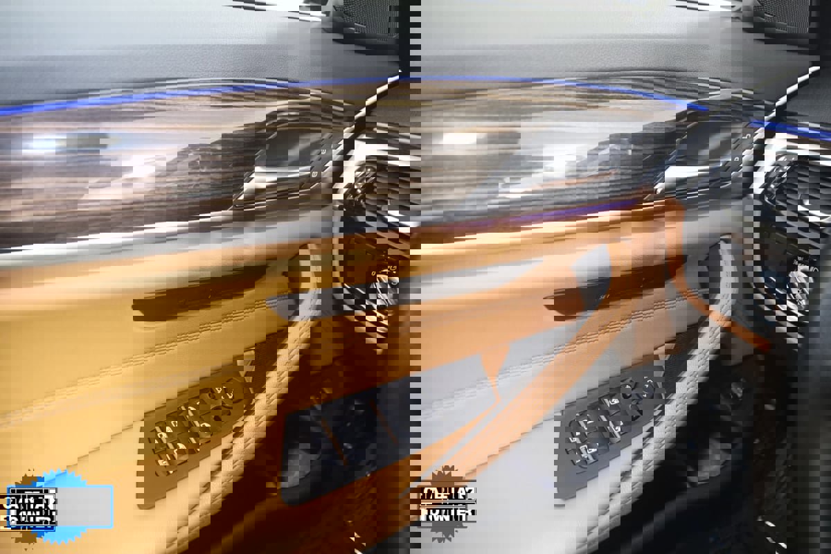 Used 2022 BMW 540i xDrive 540i xDrive w/ M Sport Package image 34