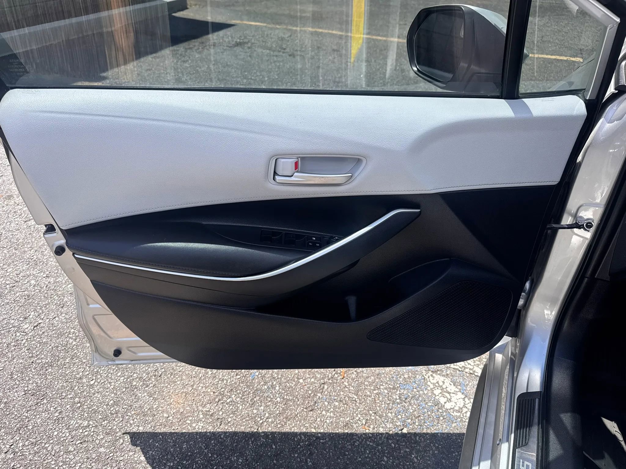 Used 2020 Toyota Corolla SE FWD image 10