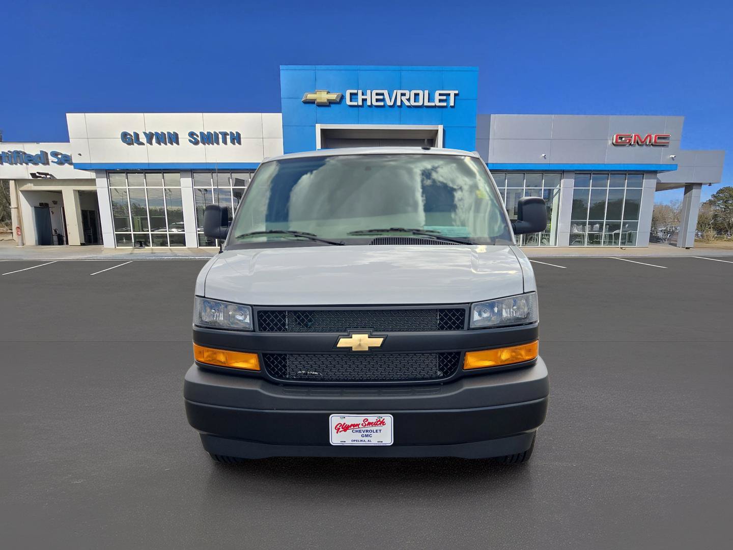 New 2025 Chevrolet Express 2500 w/ Driver Convenience Package video 2