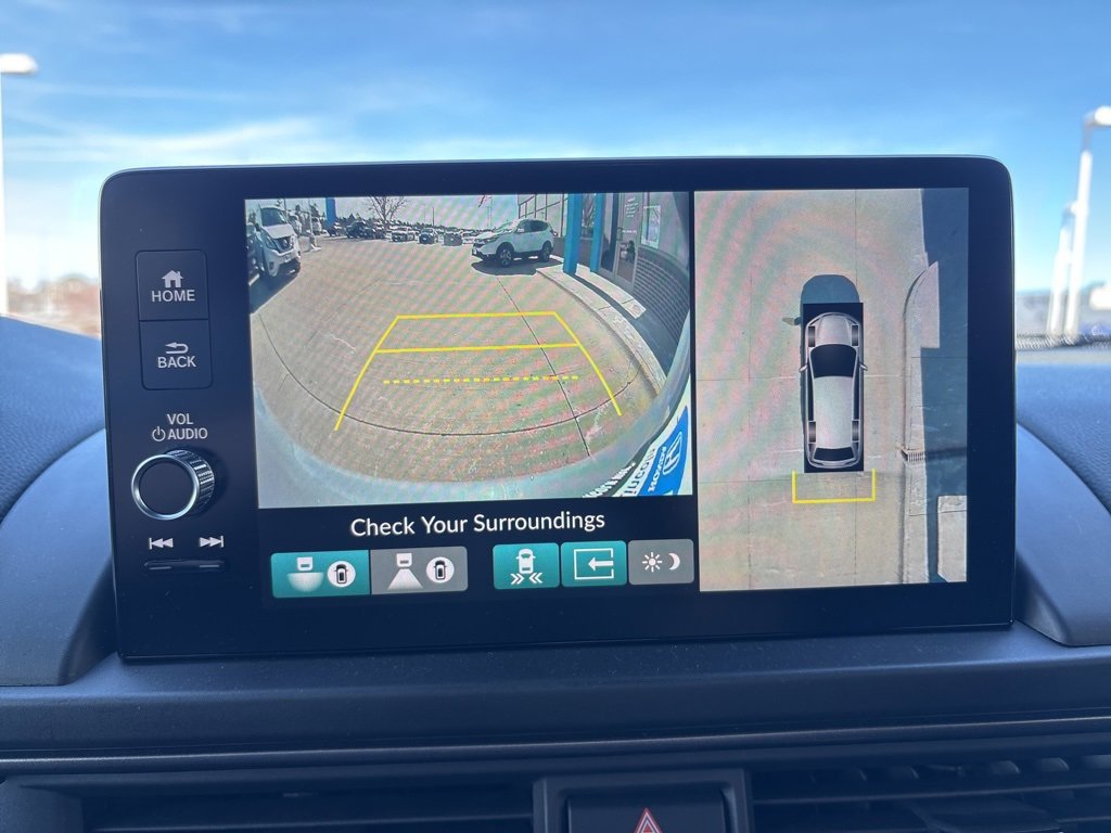 Used 2024 Honda Pilot TrailSport image 23