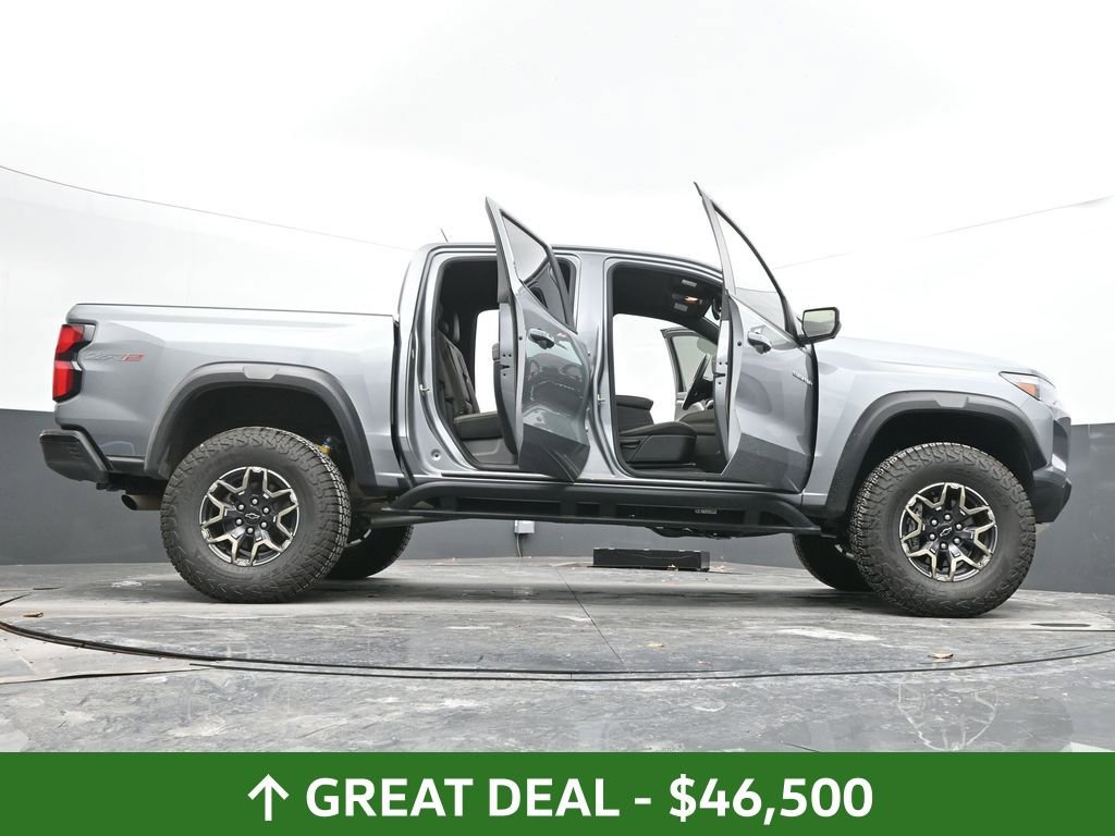 Used 2024 Chevrolet Colorado ZR2 w/ ZR2 Convenience Package III image 77