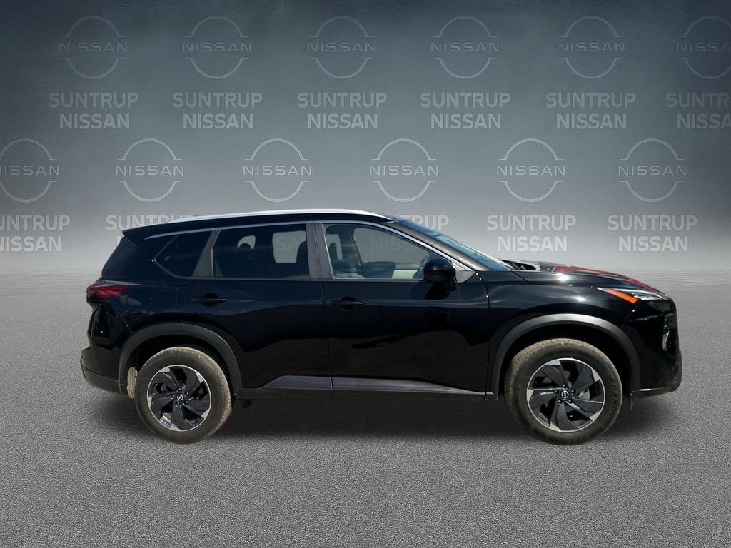 Used 2025 Nissan Rogue SV w/ SV Premium Package FWD image 40