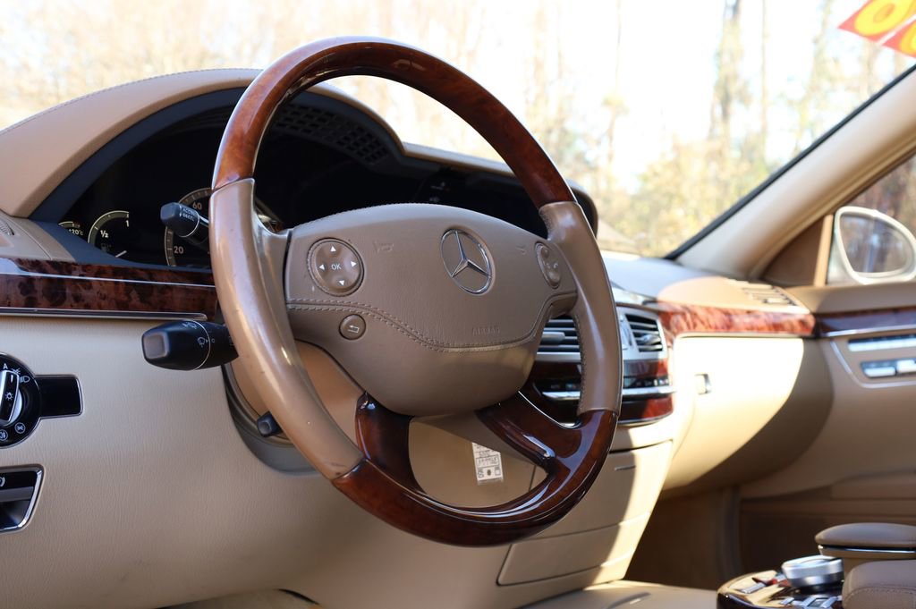 Used 2008 Mercedes-Benz S 550 image 5