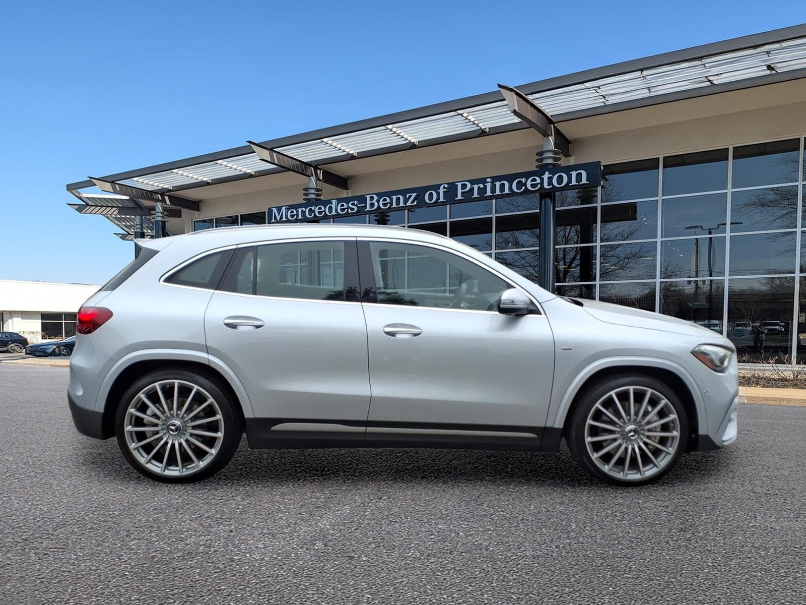 Certified 2024 Mercedes-Benz GLA 35 AMG 4MATIC video 2