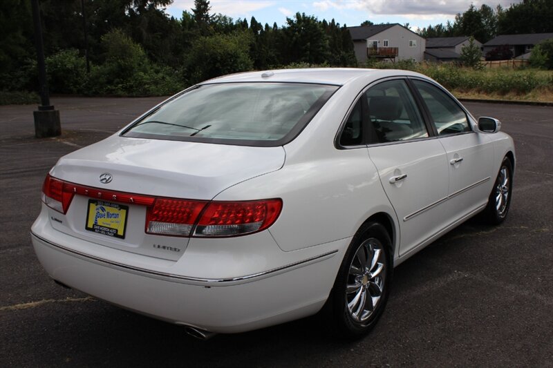 Used 2008 Hyundai Azera Limited FWD image 4