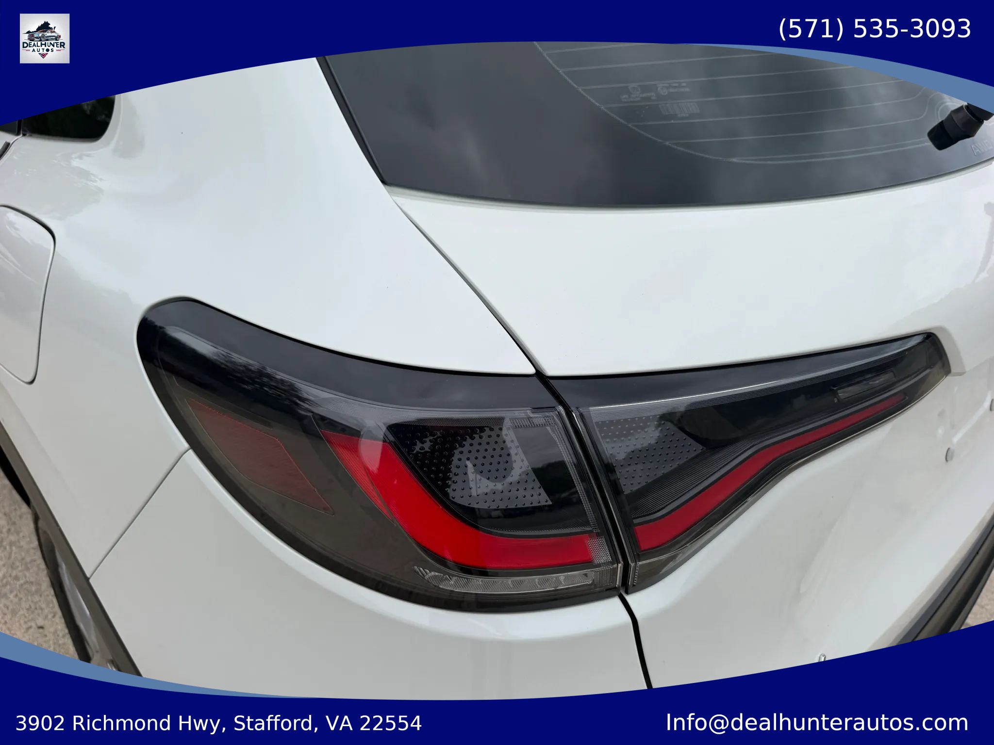 Used 2023 Honda HR-V LX image 11