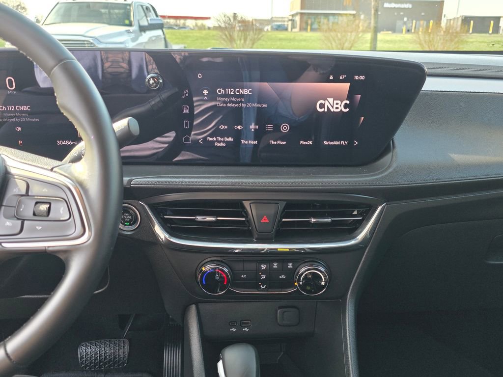 Used 2025 Buick Encore GX Preferred AWD/4WD image 21