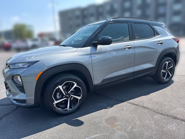 Used 2023 Chevrolet TrailBlazer RS w/ Sun and Liftgate Package AWD/4WD image 1