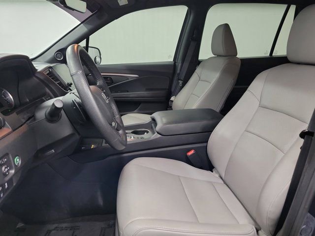 Certified 2025 Honda Passport EX-L image 21