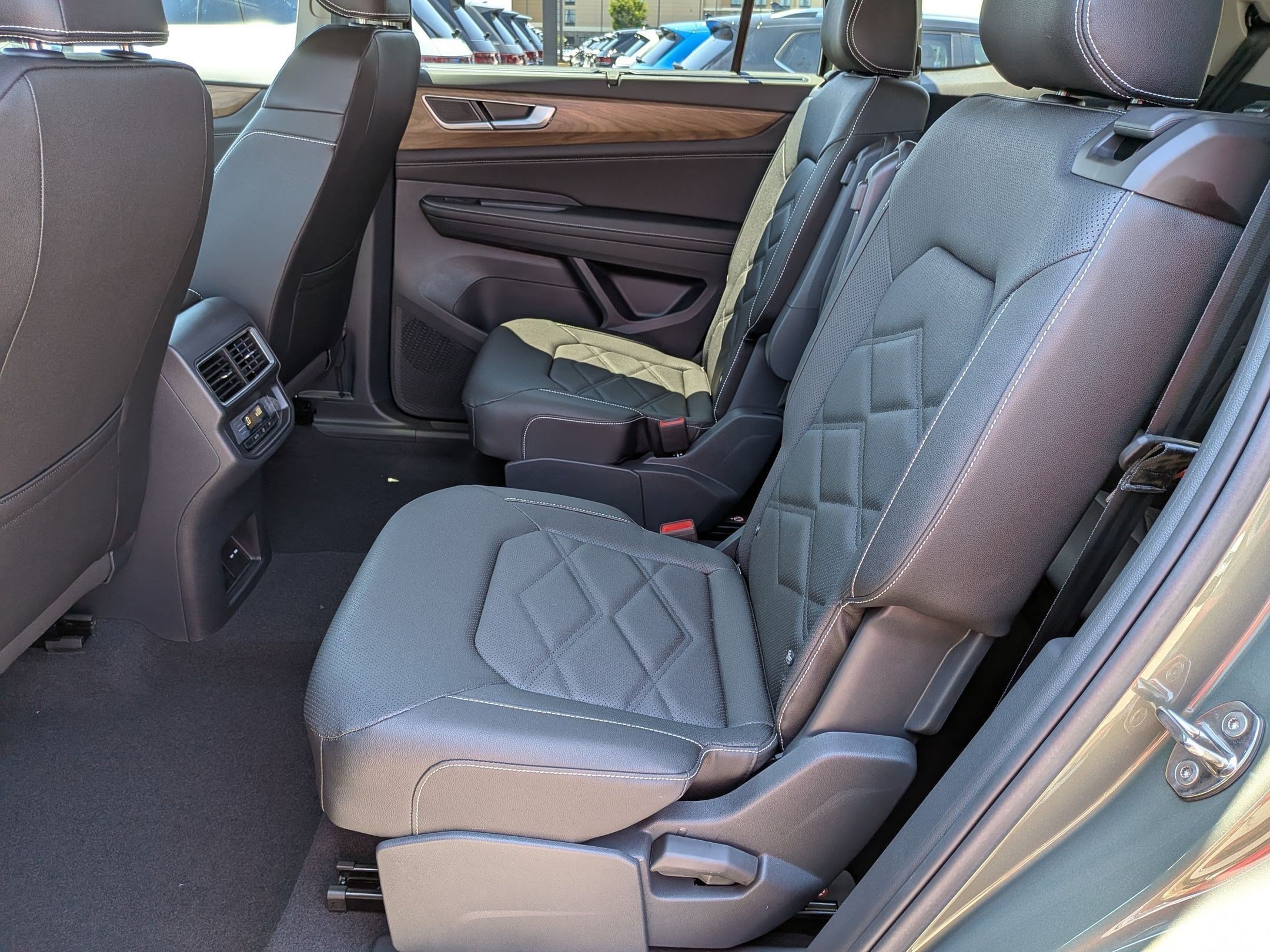 New 2026 Volkswagen Atlas SE AWD/4WD image 28