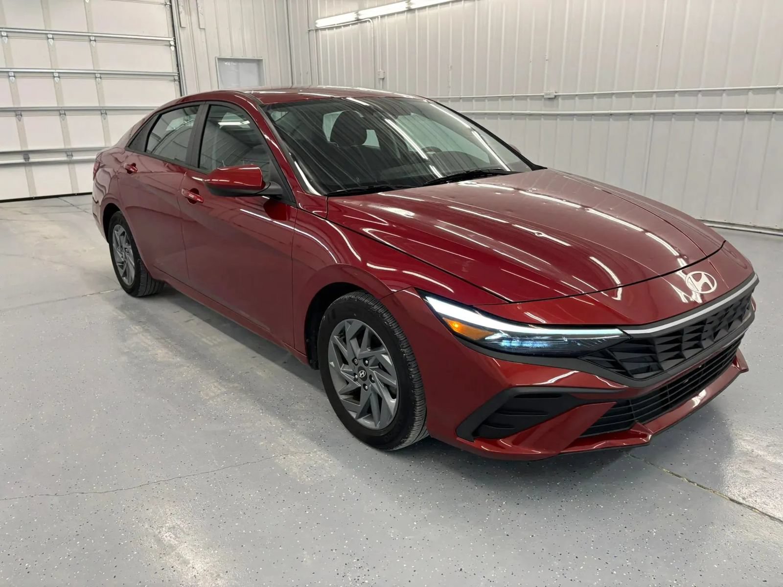 Used 2024 Hyundai Elantra SEL FWD image 10