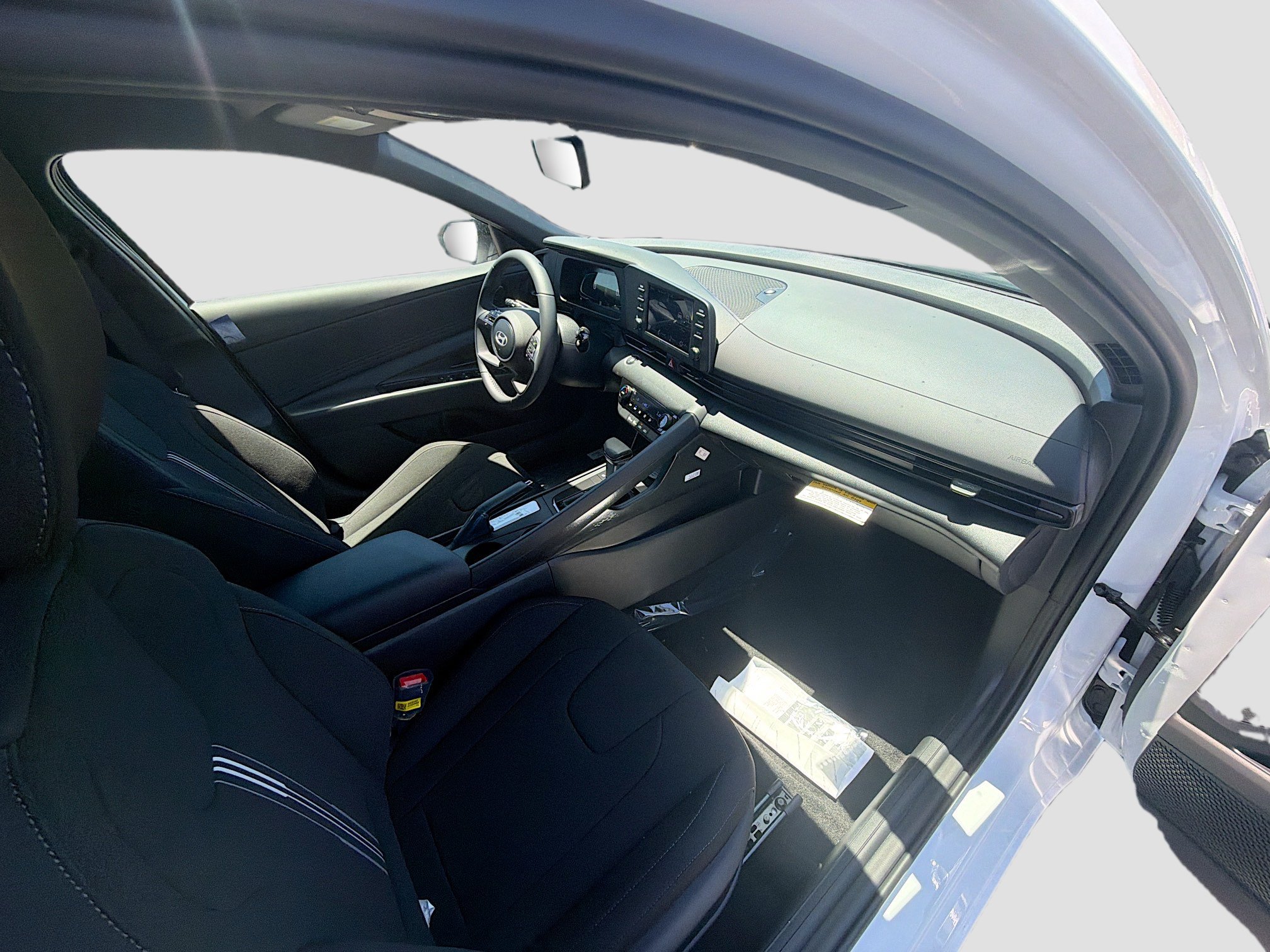 New 2026 Hyundai Elantra Sport FWD image 21