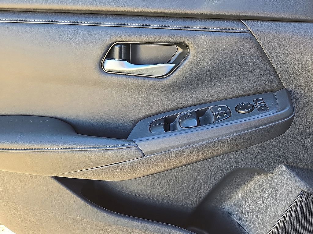 Used 2024 Nissan Sentra SV image 21