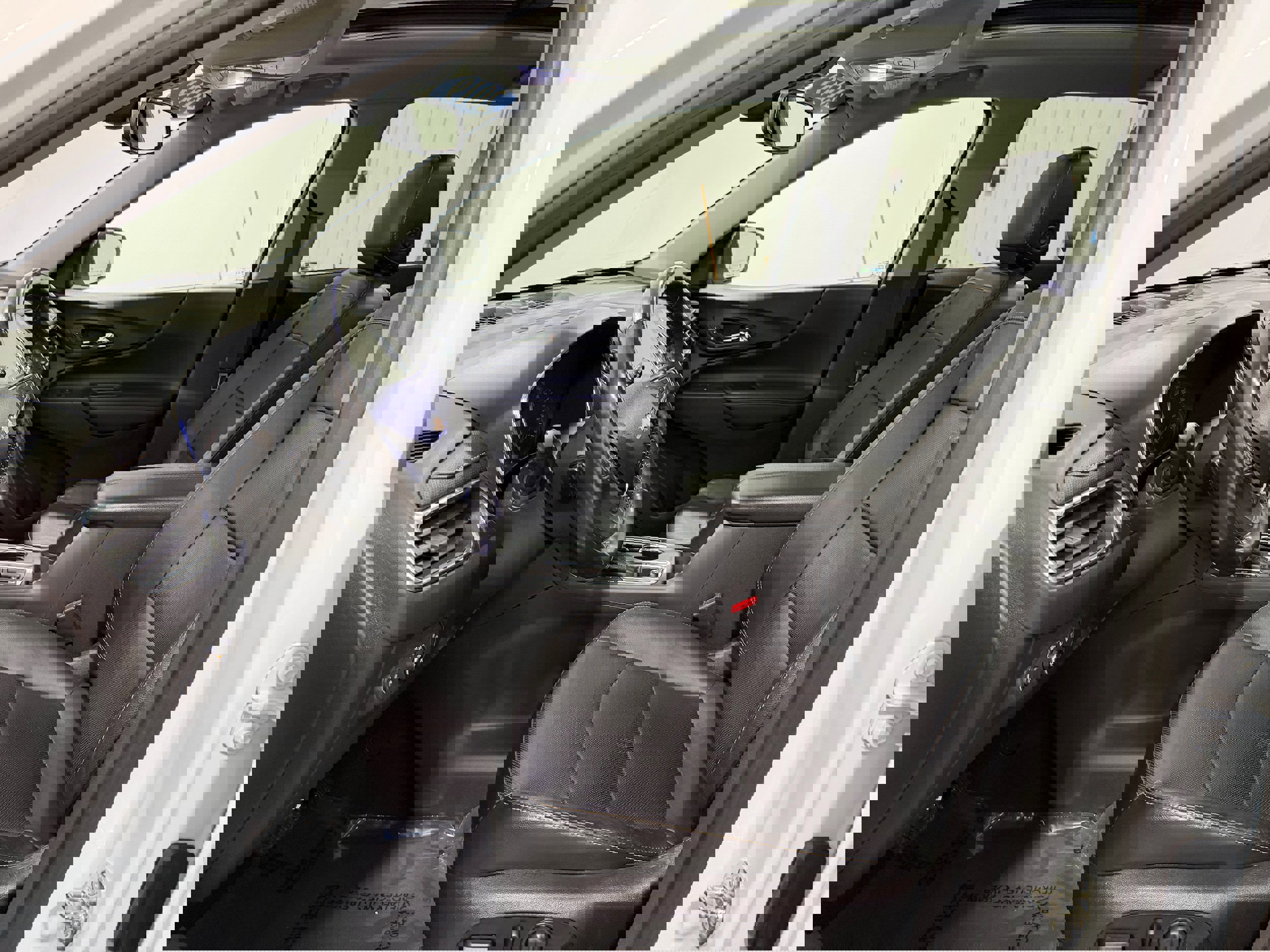 Used 2019 Chevrolet Equinox Premier image 4