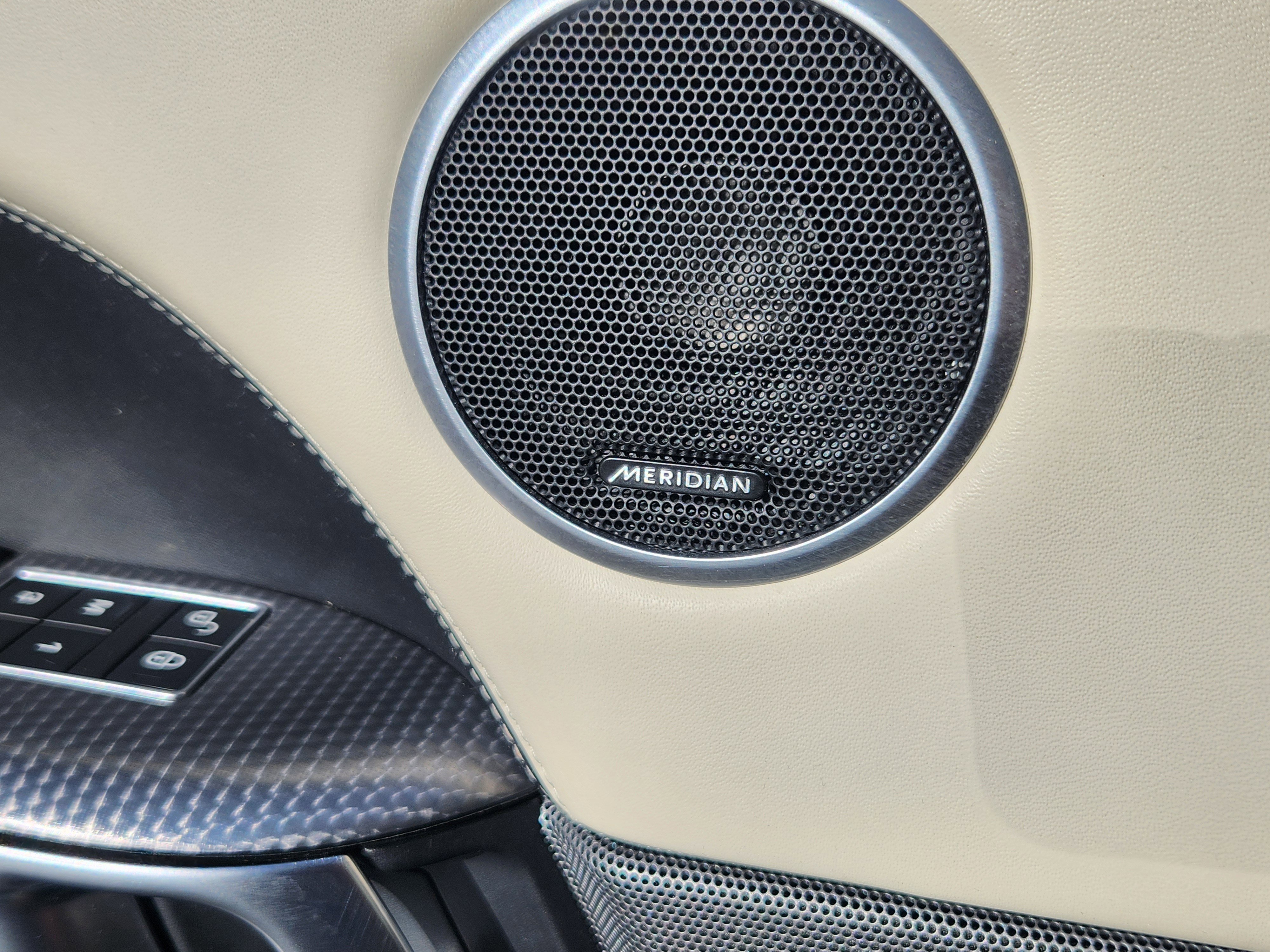 Used 2020 Land Rover Range Rover Sport HST image 13