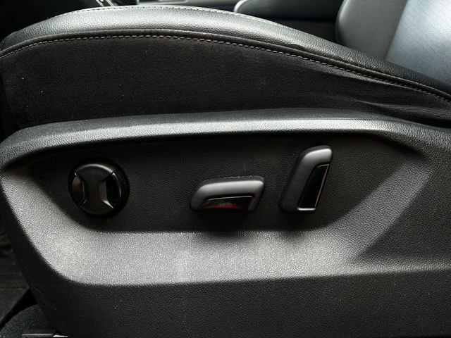 Used 2019 Volkswagen Atlas SE w/ Panoramic Sunroof Package FWD image 30