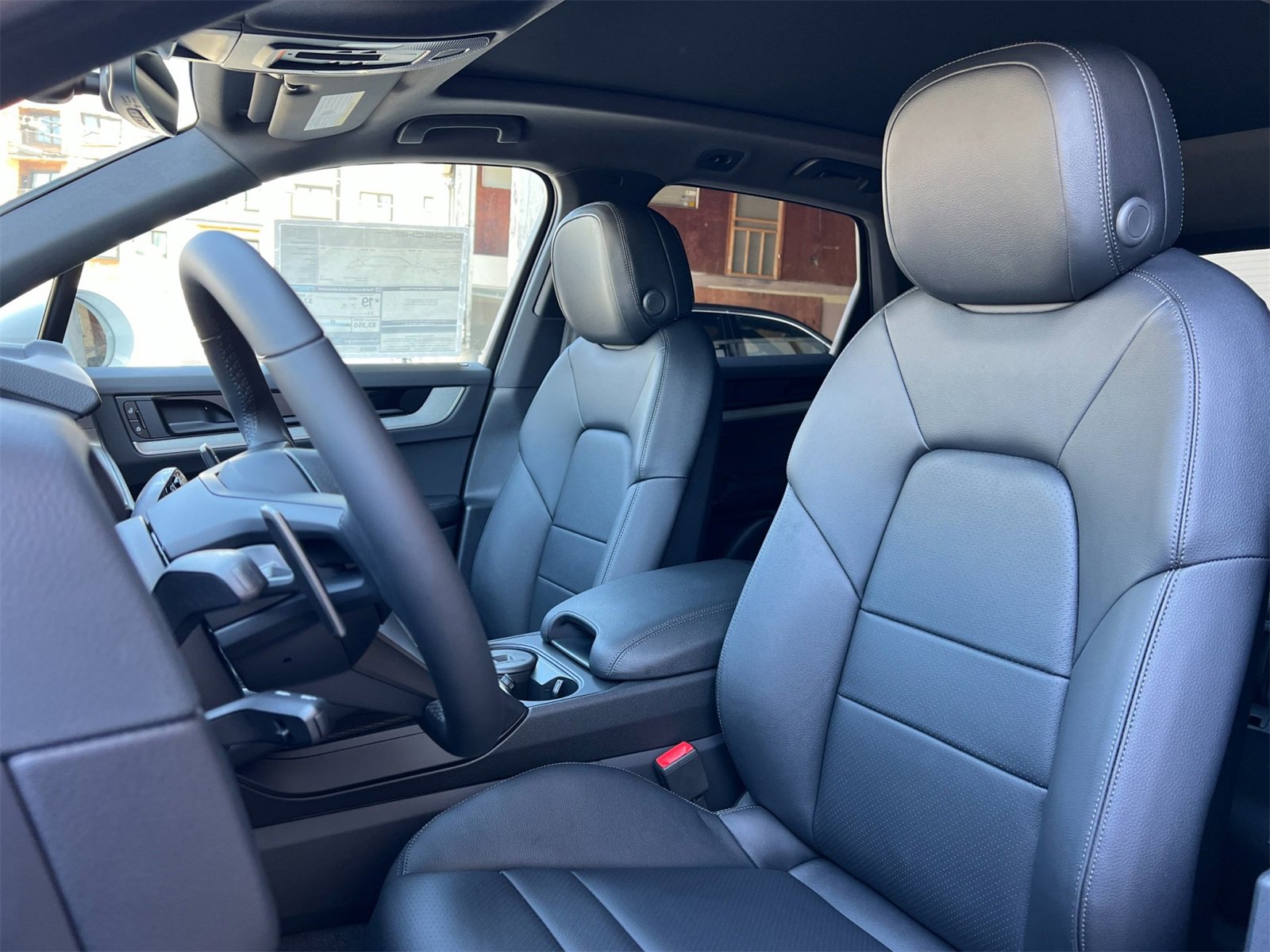 New 2025 Porsche Cayenne image 5