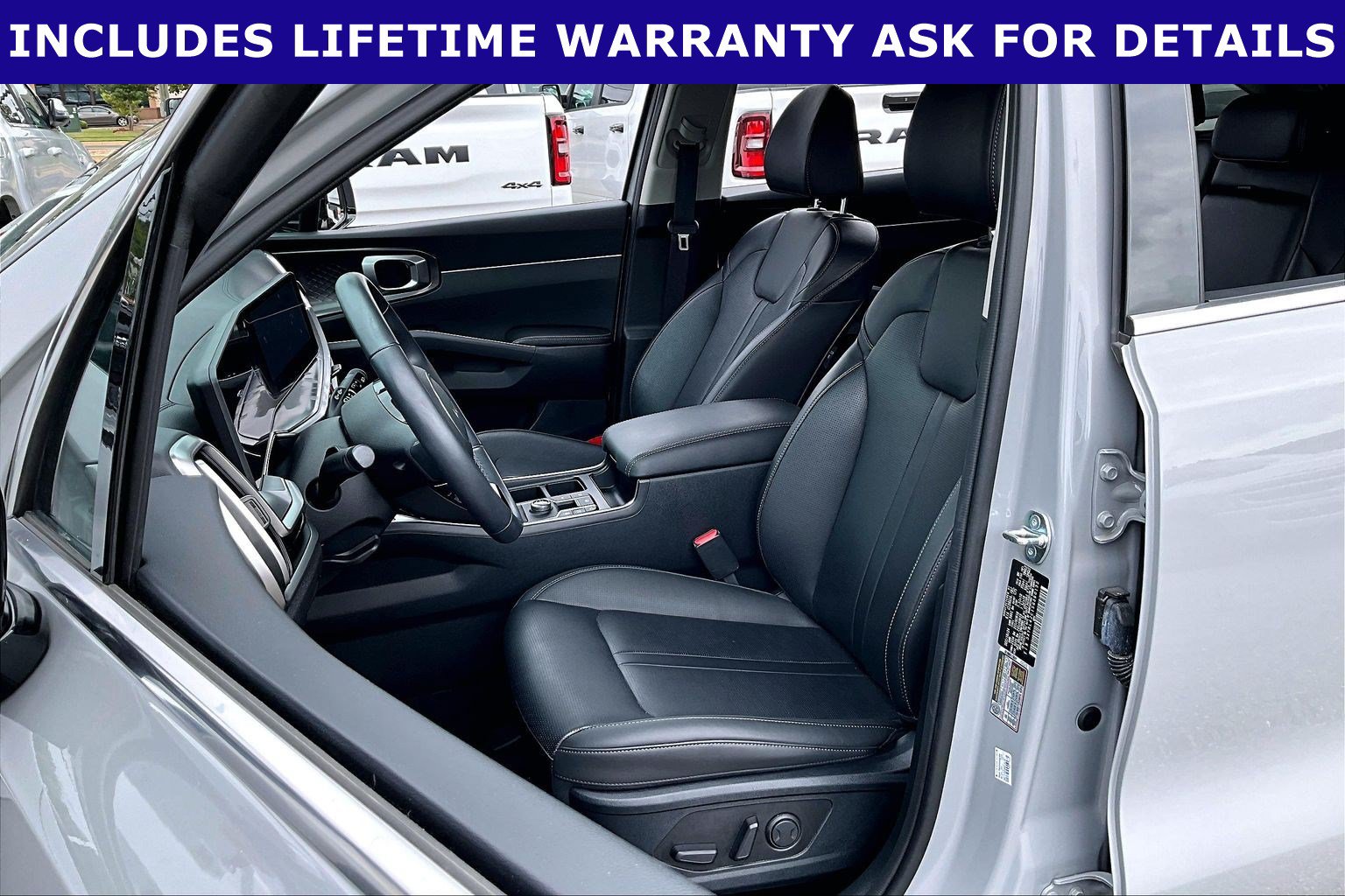 Used 2025 Kia Sorento S FWD image 20