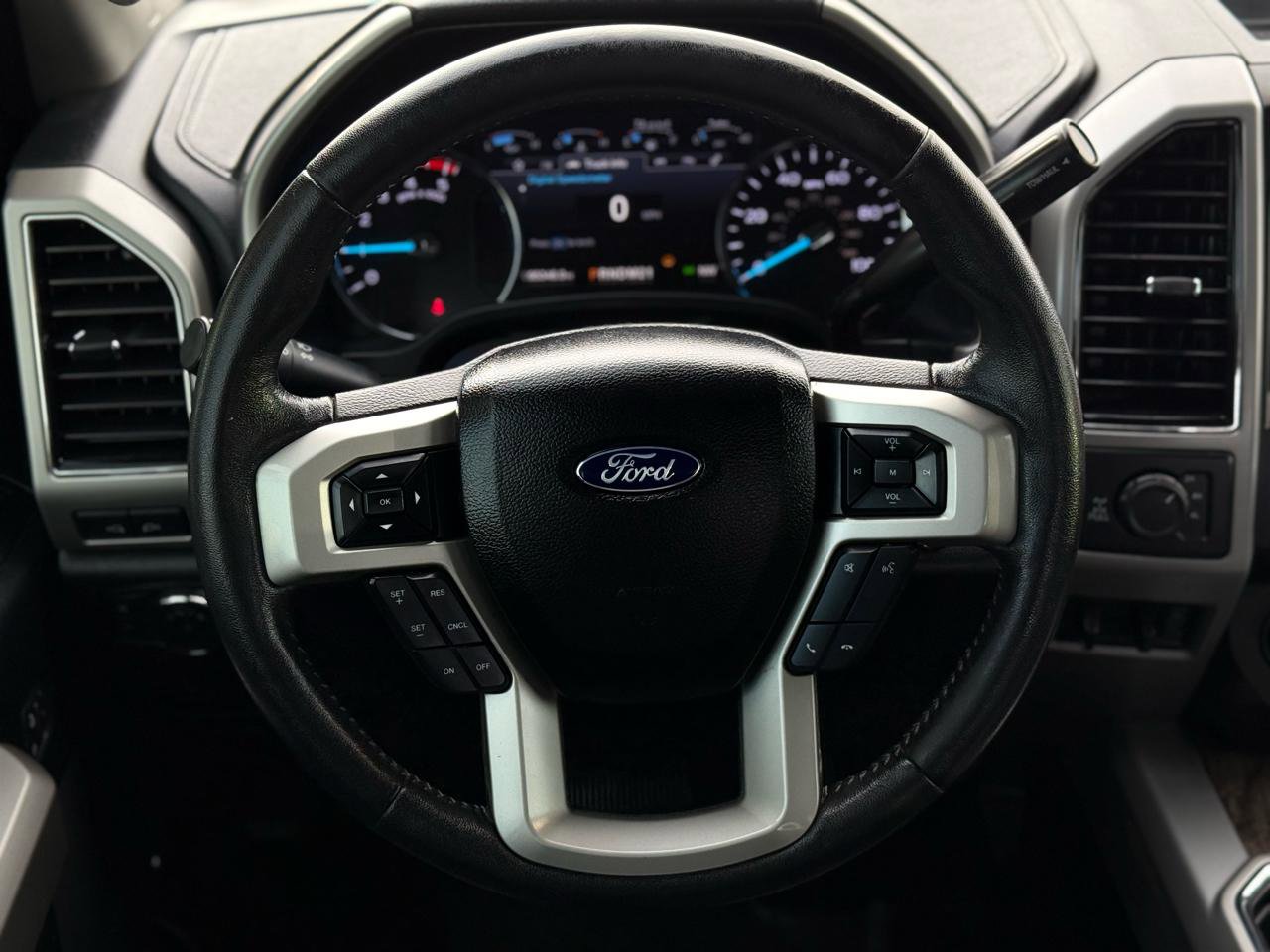 Used 2019 Ford F250 Lariat w/ Lariat Ultimate Package AWD/4WD image 20