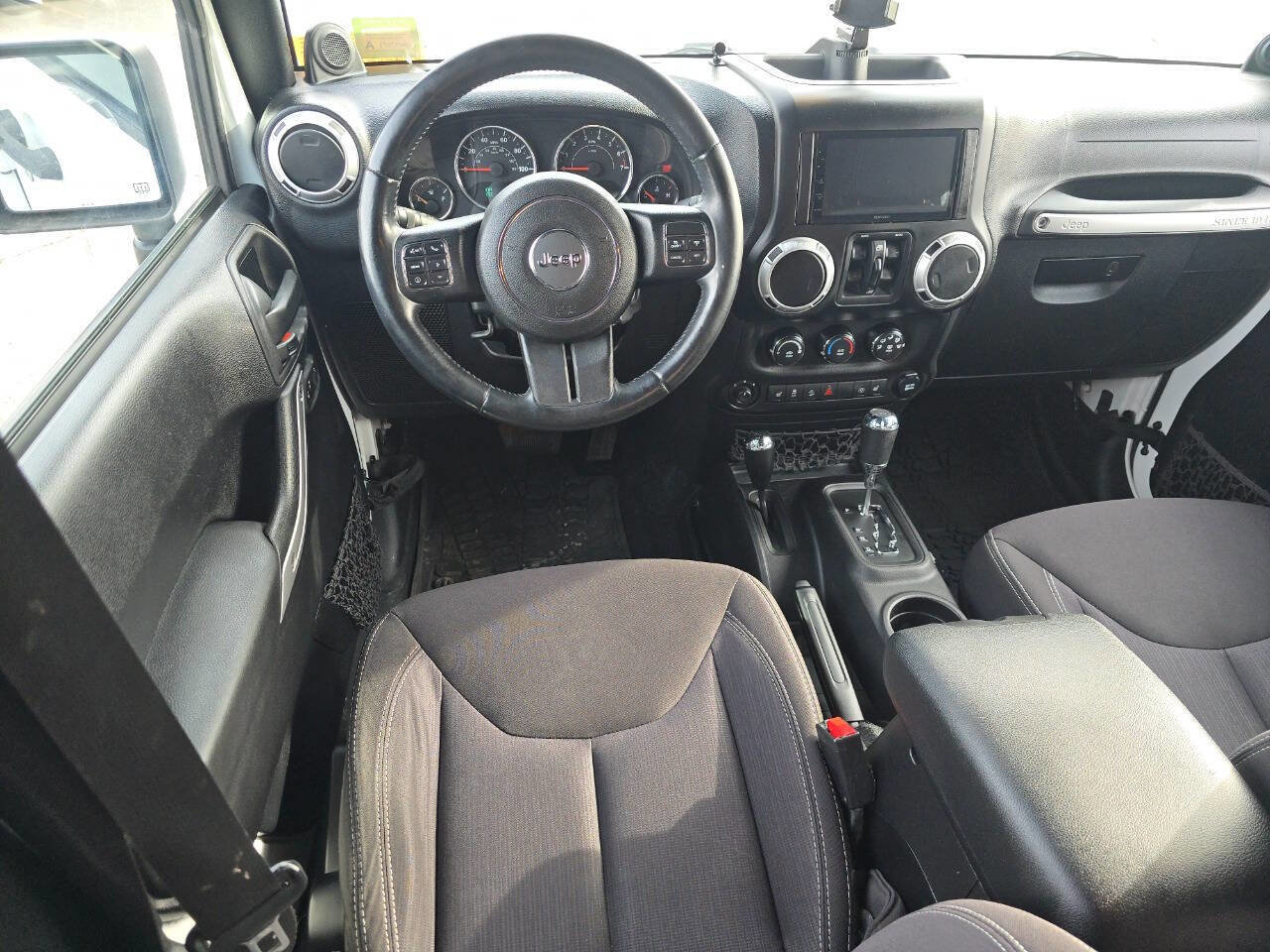 Used 2014 Jeep Wrangler Unlimited Sahara w/ Connectivity Group image 12