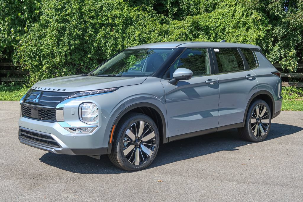 New 2026 Mitsubishi Outlander SE AWD/4WD image 3