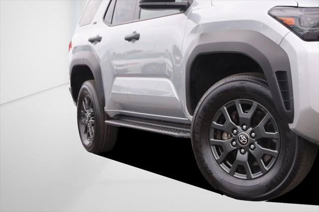 Certified 2025 Toyota 4Runner SR5 AWD/4WD image 3