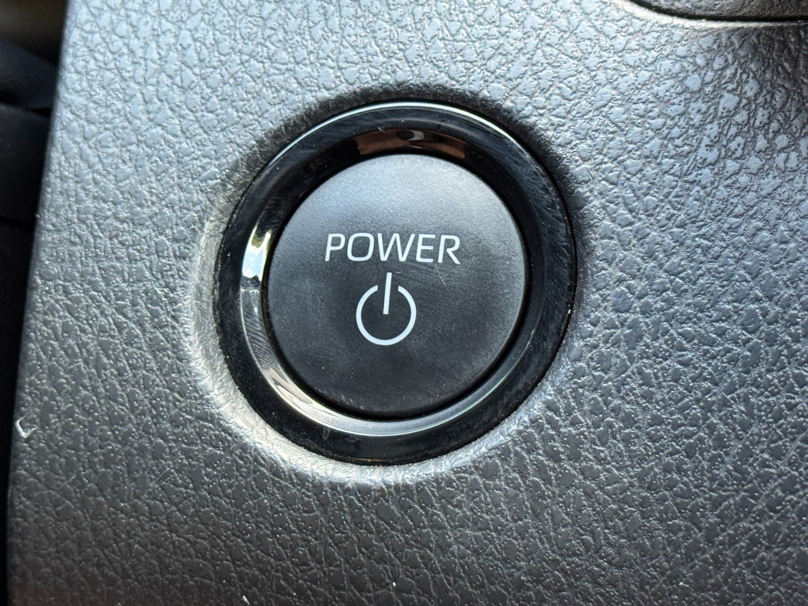 Used 2025 Toyota Camry SE image 21