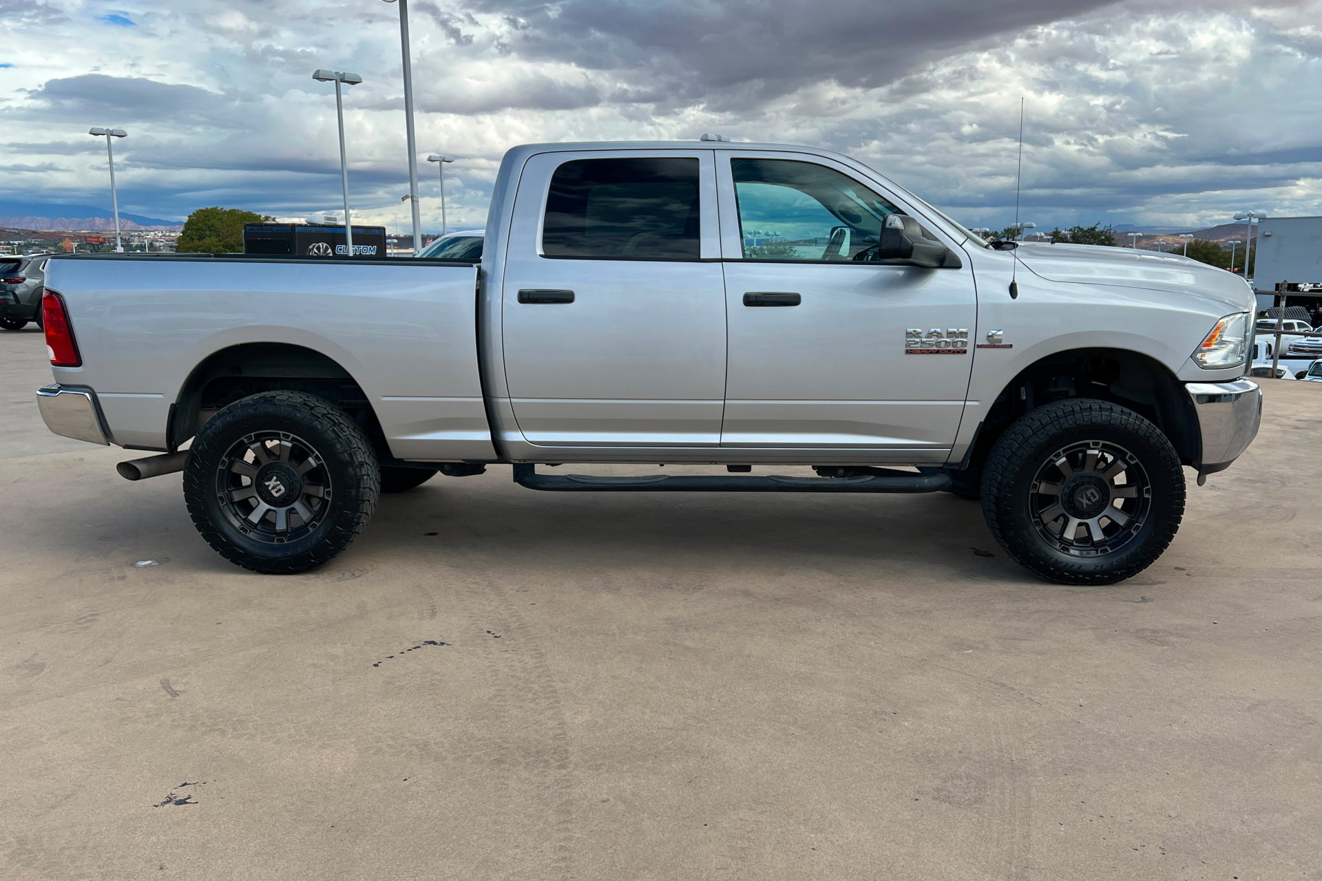 Used 2016 RAM 2500 Tradesman w/ Chrome Appearance Group AWD/4WD image 6