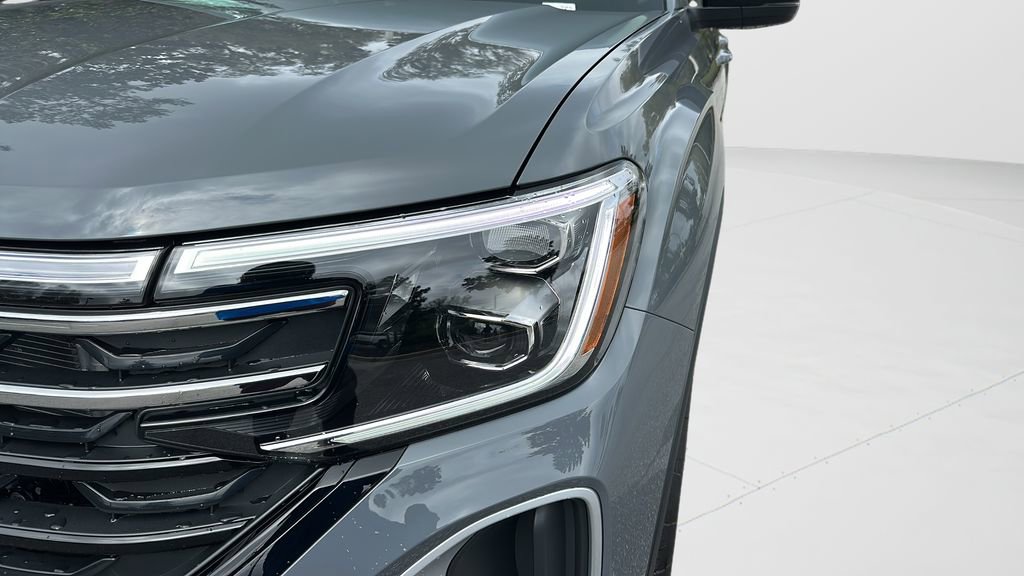 New 2026 Volkswagen Atlas Peak Edition image 9