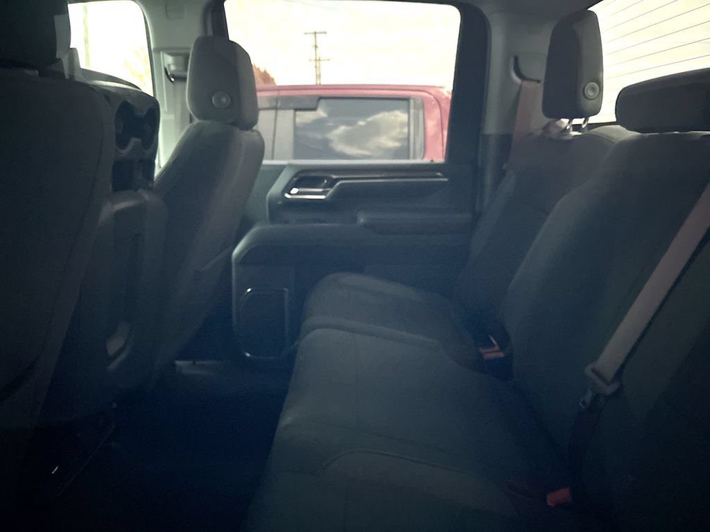 Used 2025 Chevrolet Silverado 2500 LT AWD/4WD image 12