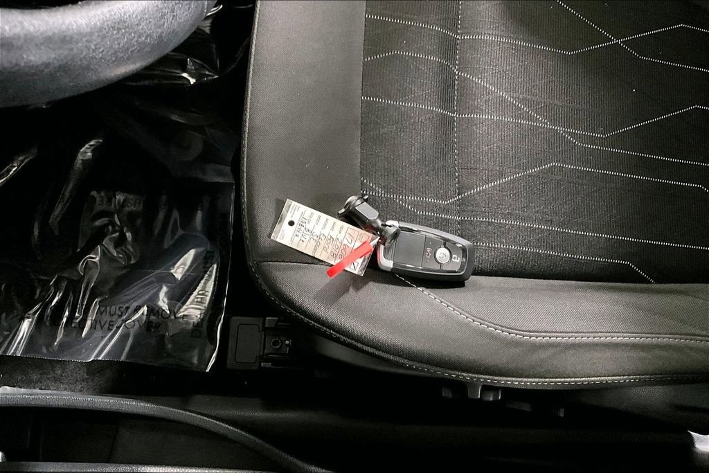 Used 2018 Ford EcoSport SE w/ SE Convenience Package image 10