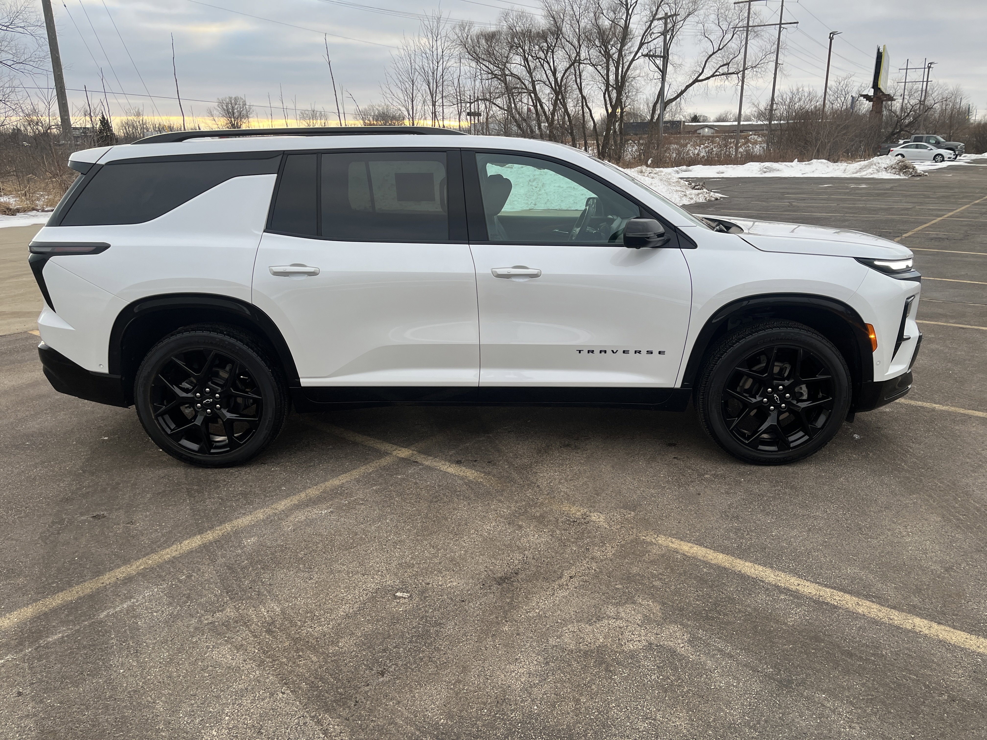 Used 2024 Chevrolet Traverse RS w/ LPO, Floor Liner Package image 7