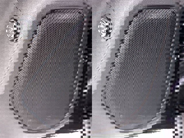 Used 2021 GMC Acadia SLE w/ Driver Convenience Package image 25