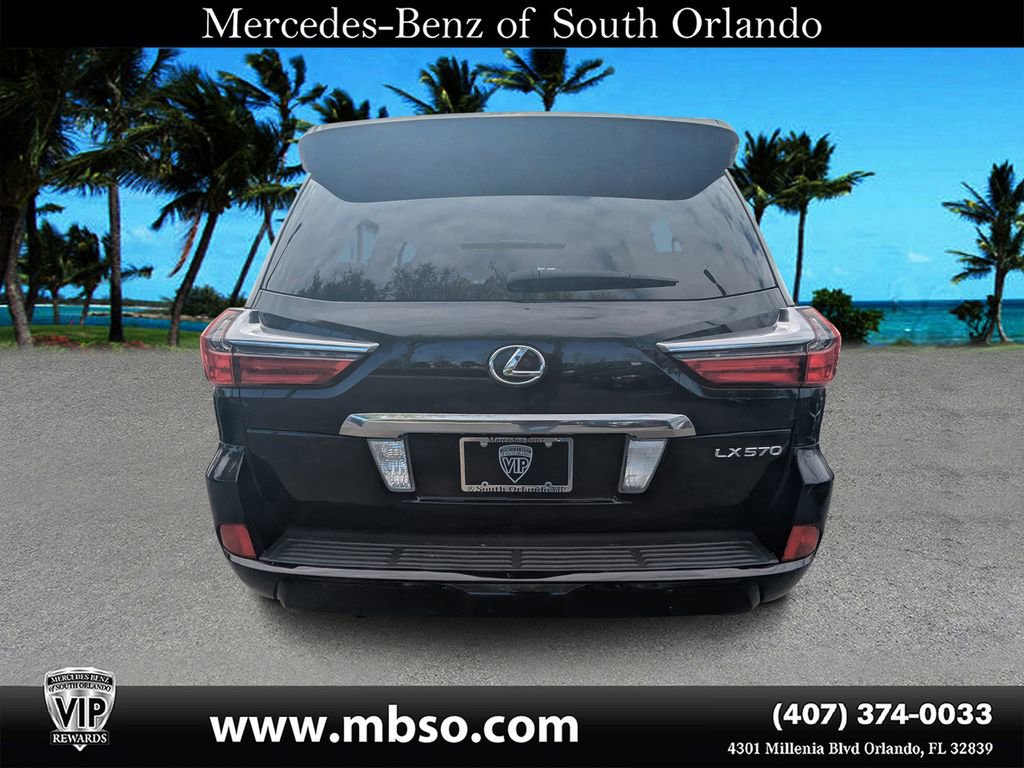 Used 2017 Lexus LX 570 4WD w/ Luxury Package image 4