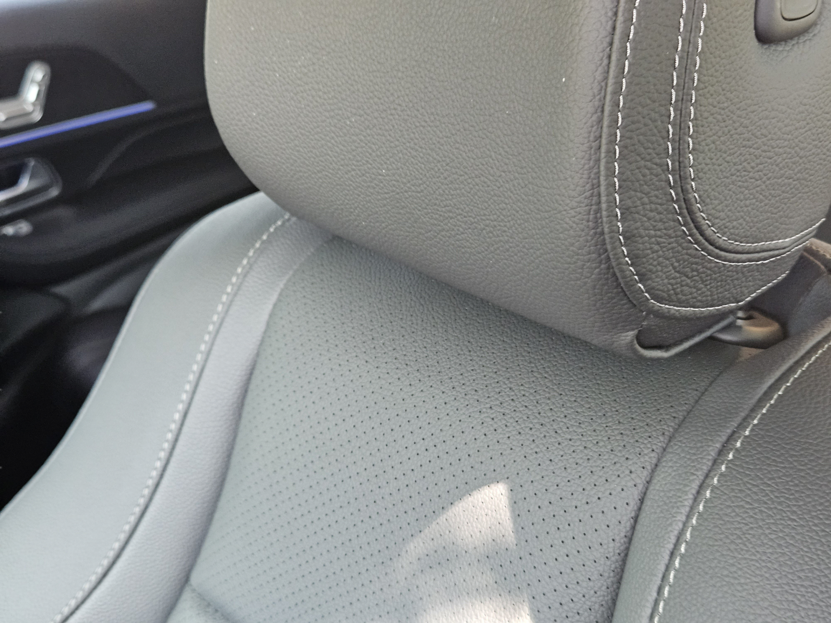 Certified 2026 Mercedes-Benz GLE 350 4MATIC image 7
