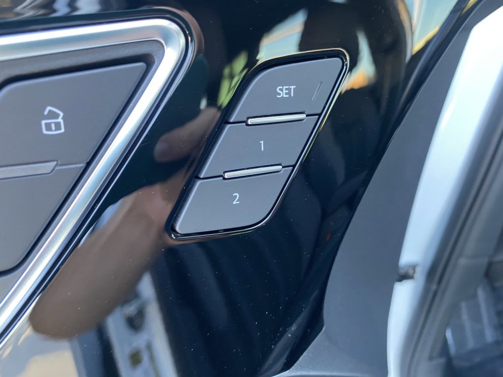 Used 2022 Audi Q4 e-tron Premium Plus image 28