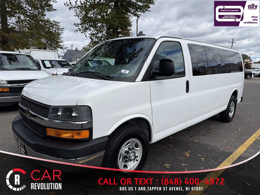 Used 2017 Chevrolet Express 3500 LT w/ LT Preferred Equipment Group RWD image 3