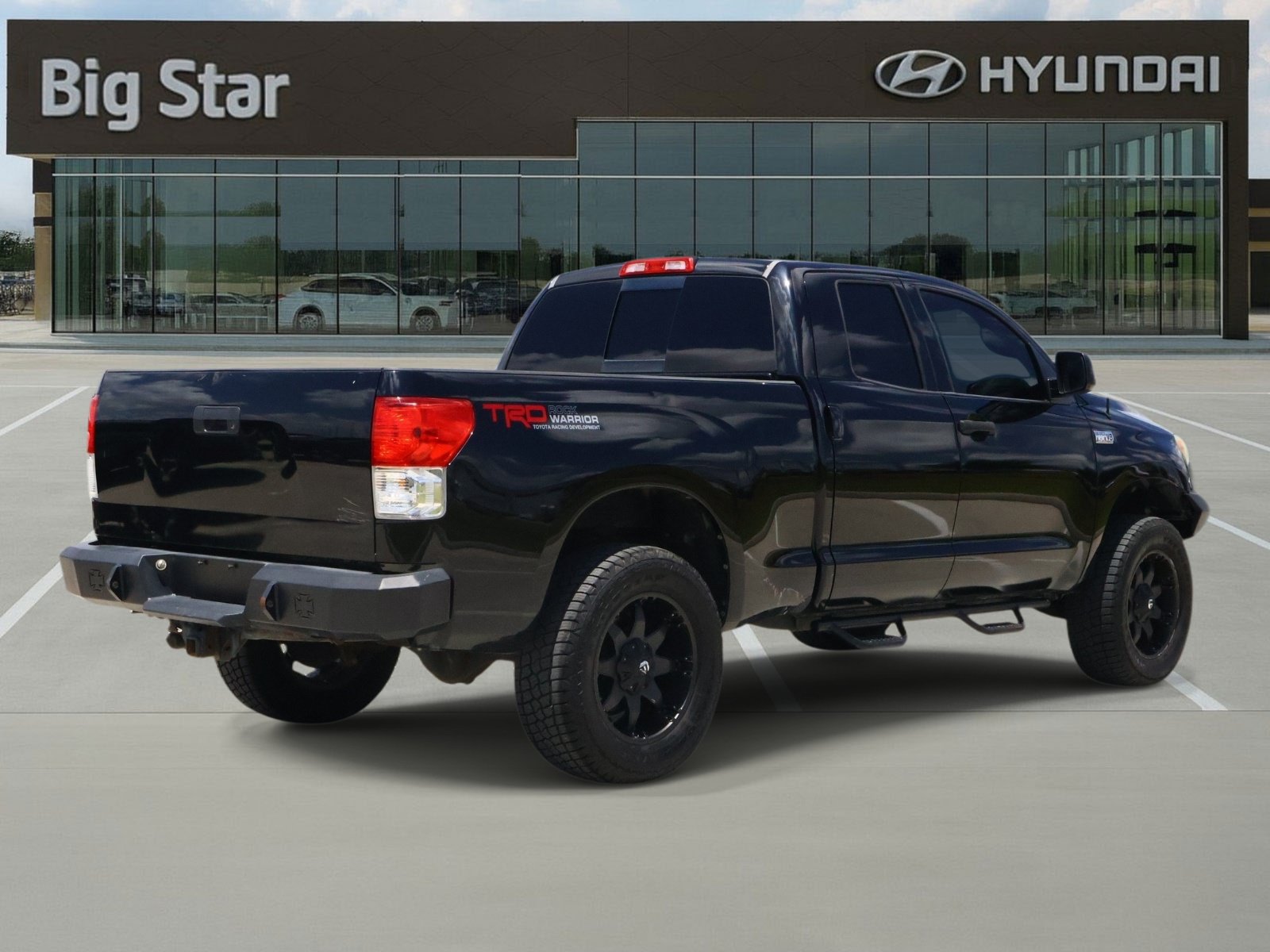 Used 2010 Toyota Tundra 4x4 Double Cab image 4