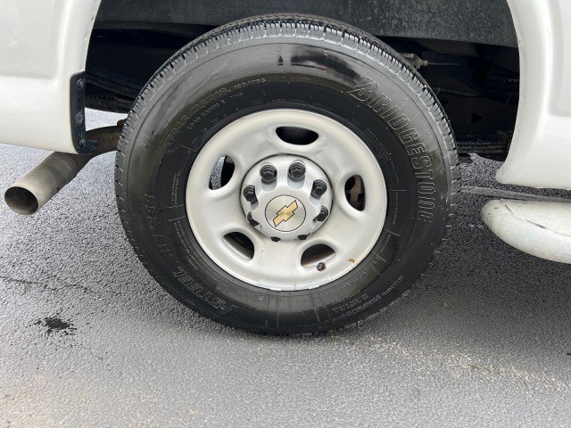 Used 2022 Chevrolet Express 2500 w/ Driver Convenience Package image 10