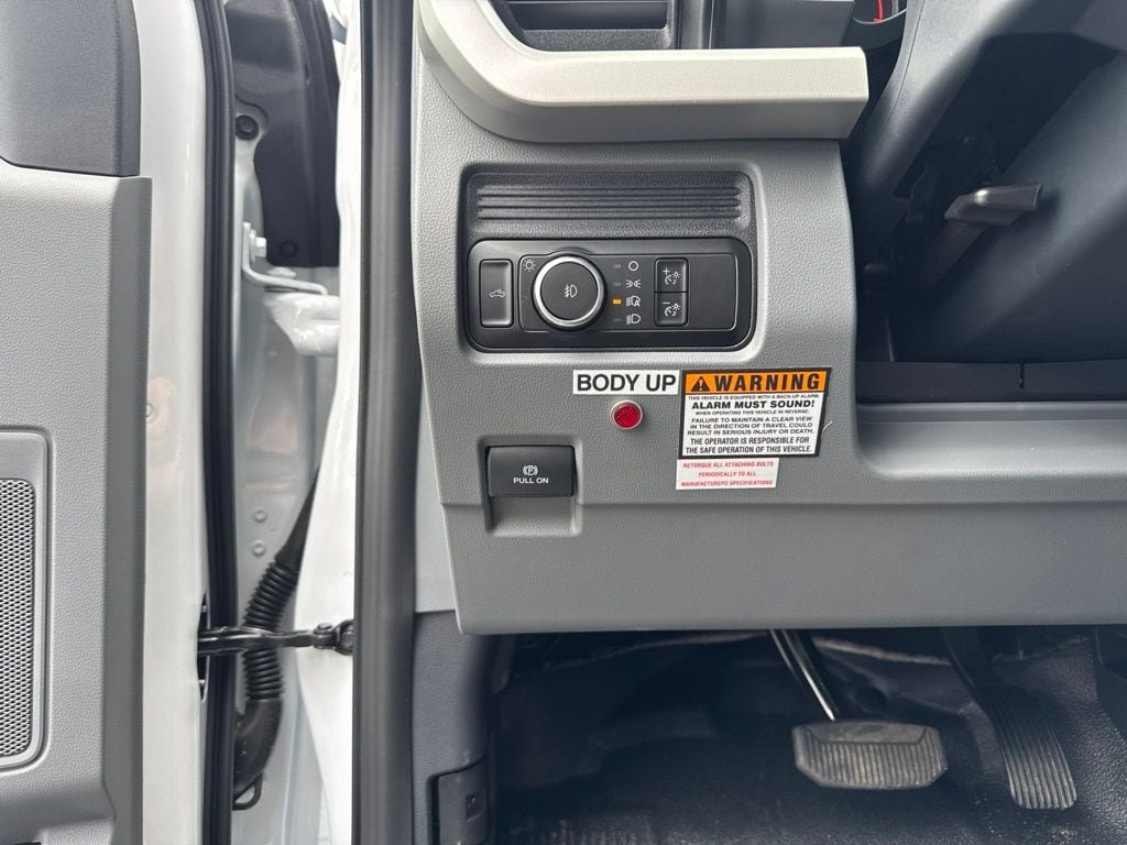 New 2026 Ford F550 4x4 Regular Cab Super Duty image 41