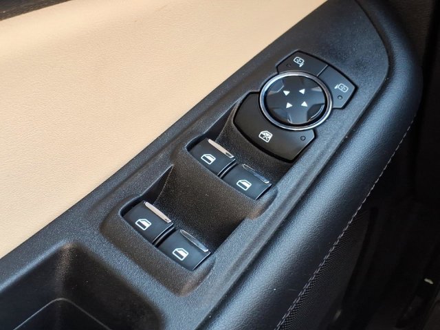Used 2024 Ford Edge SEL w/ Convenience Package AWD/4WD image 19