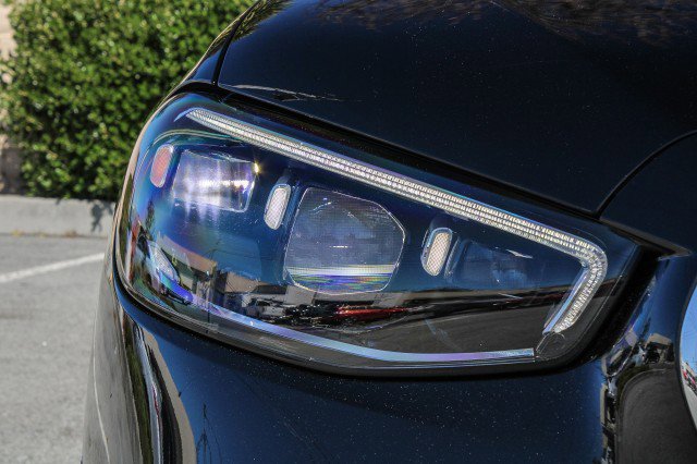 New 2025 Mercedes-Benz S 580 4MATIC Sedan image 4