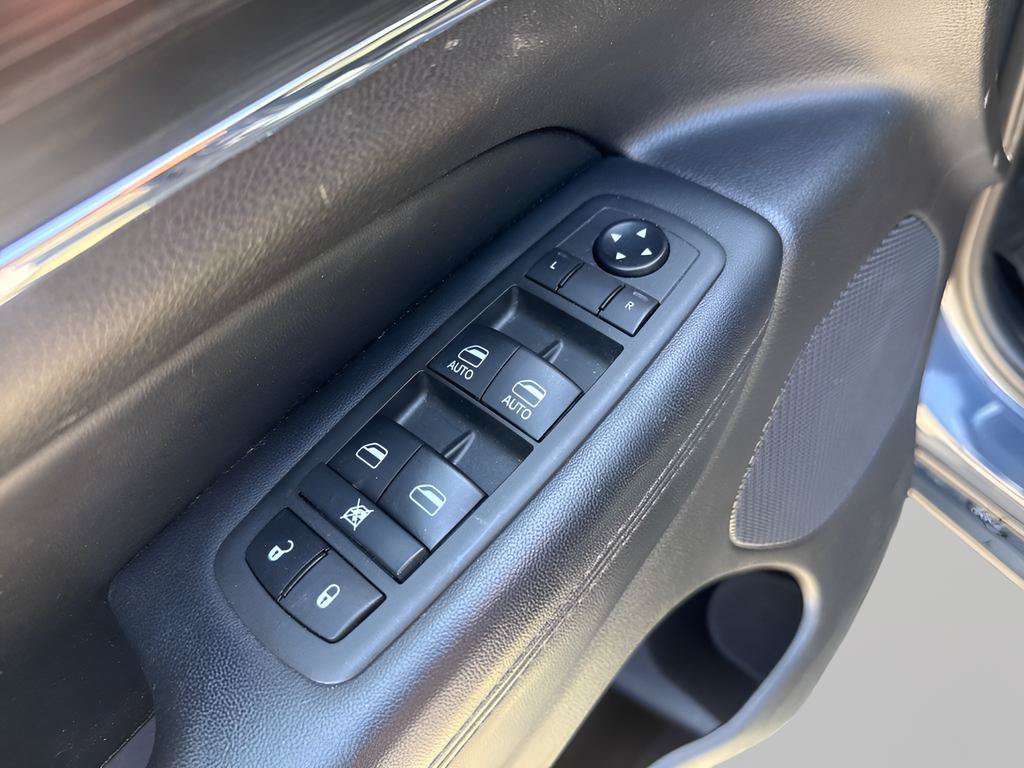 Used 2021 Jeep Grand Cherokee Limited AWD/4WD image 19