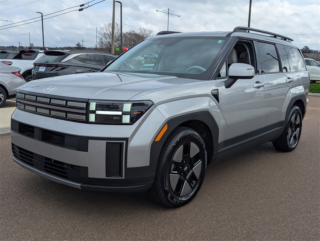 Certified 2025 Hyundai Santa Fe SEL image 4