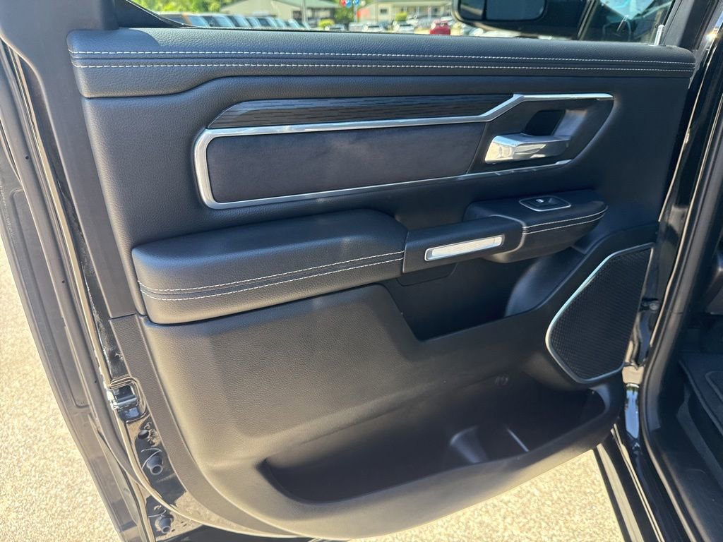 Used 2023 RAM 1500 Laramie AWD/4WD image 25