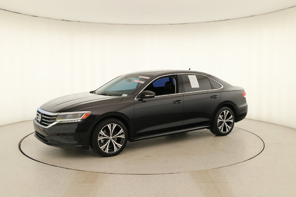 Used 2020 Volkswagen Passat 2.0T SEL FWD image 13