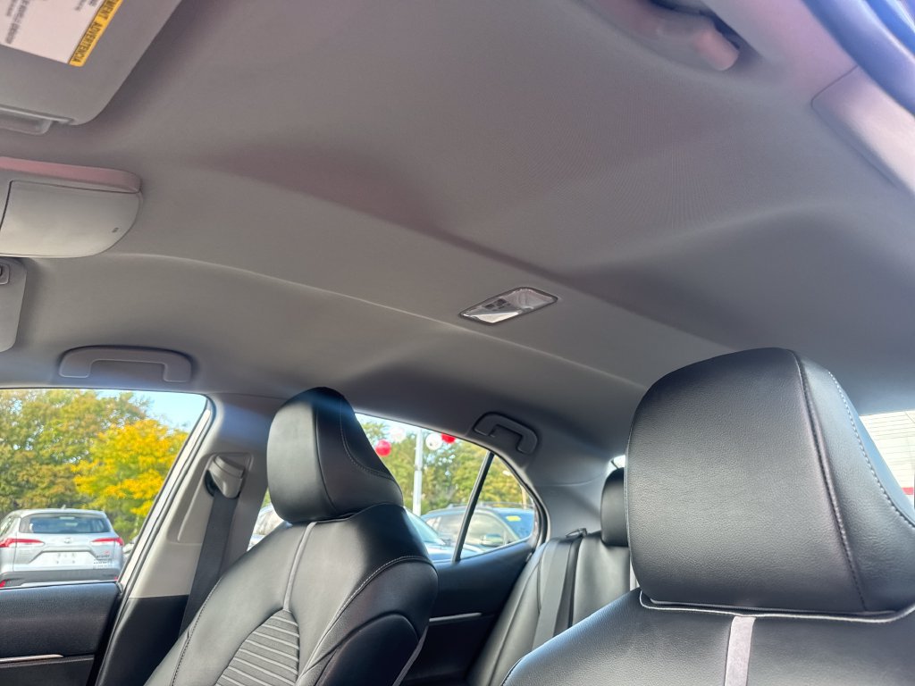 Used 2021 Toyota Camry SE AWD/4WD image 15