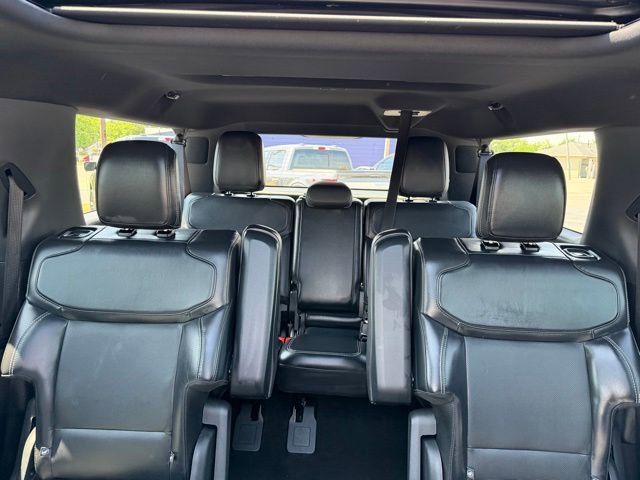 Used 2025 Ford Expedition Max Platinum w/ Stealth Appearance Package AWD/4WD image 3