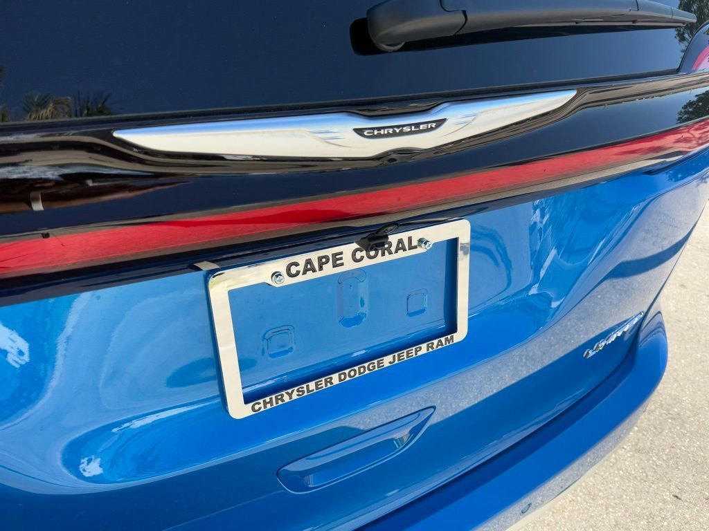 New 2026 Chrysler Pacifica Limited image 36