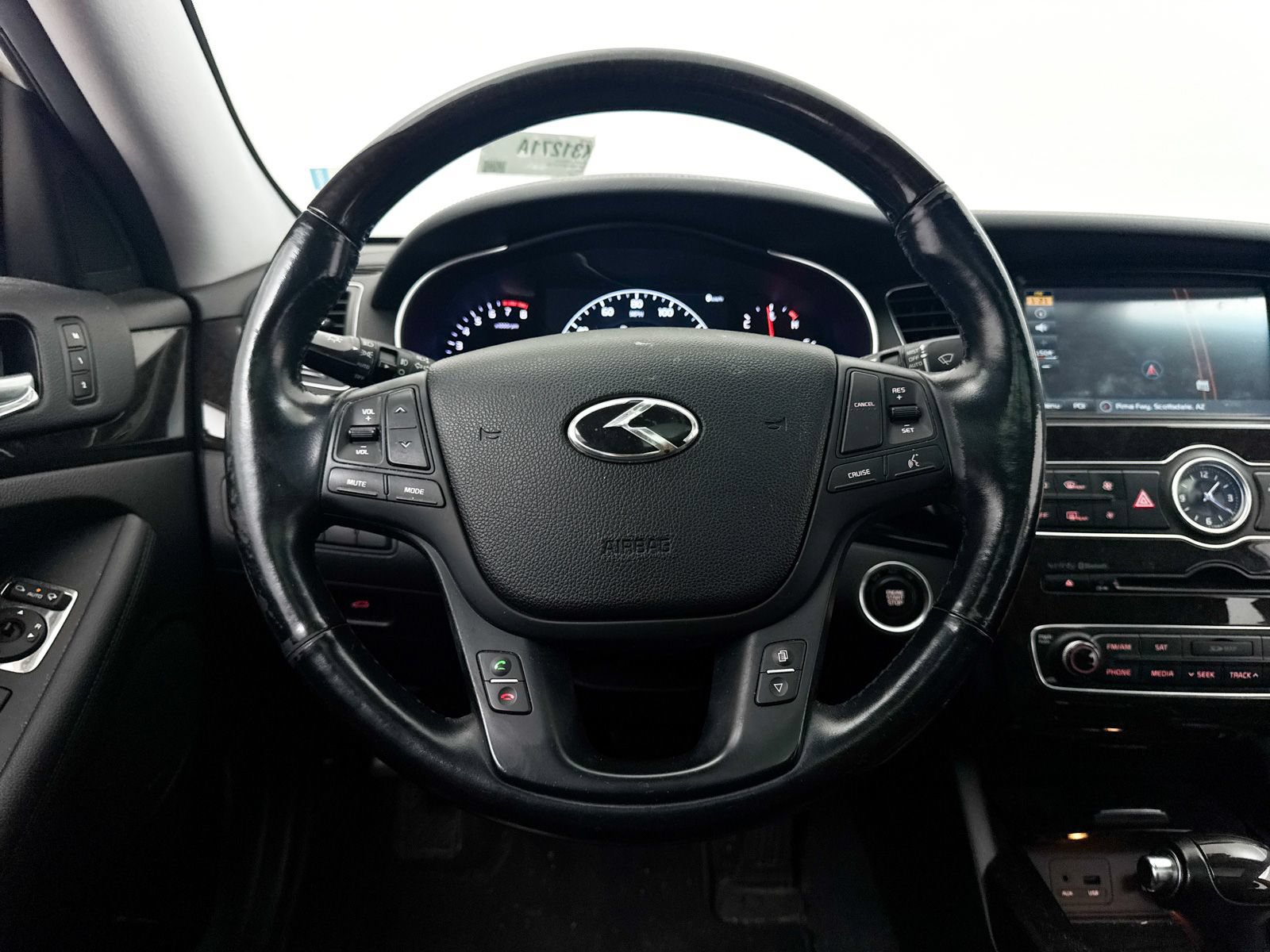 Used 2014 Kia Cadenza Premium w/ Luxury Package FWD image 6